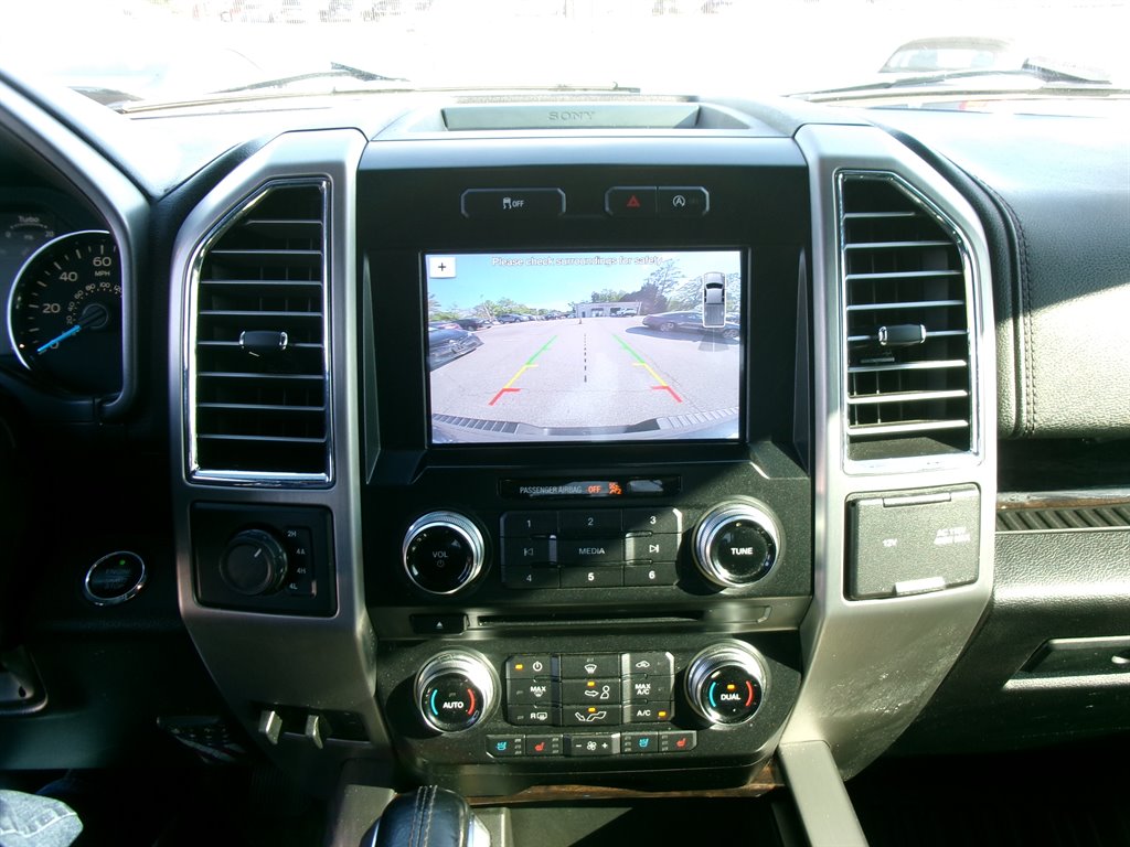 2017 Ford F-150 - $27,995