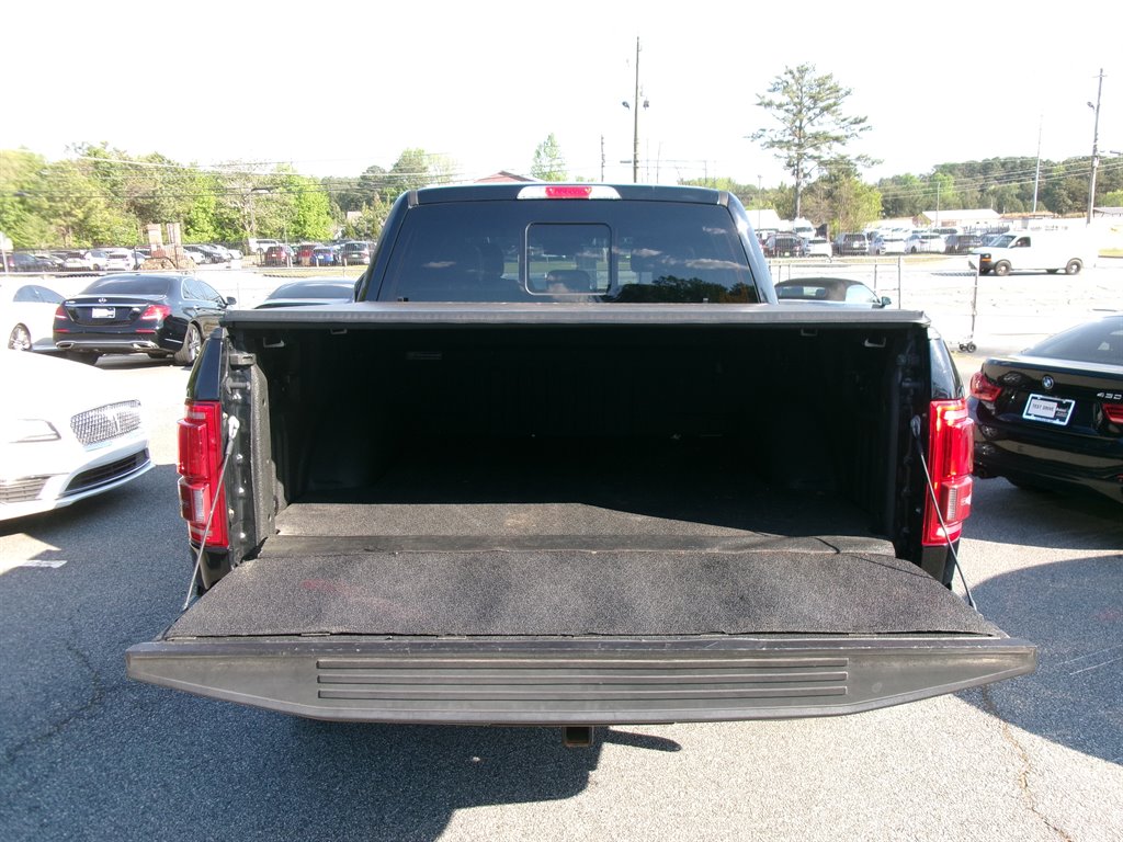 2017 Ford F-150 - $27,995