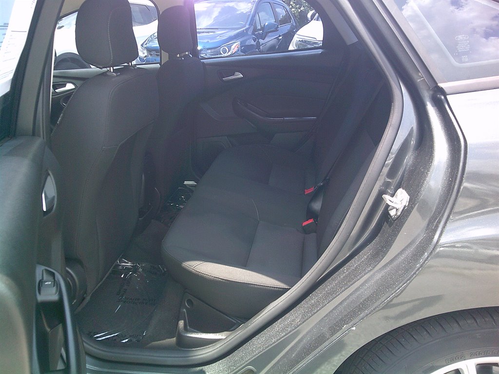 2018 Ford Focus - $11,995