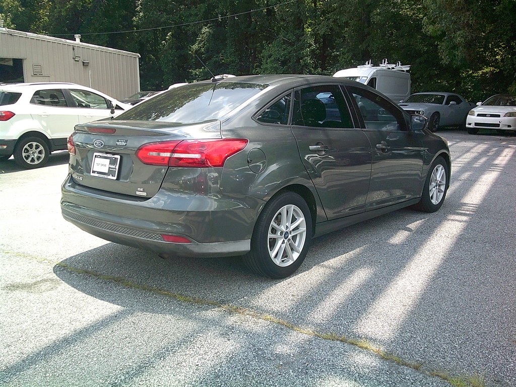 2018 Ford Focus - $11,995