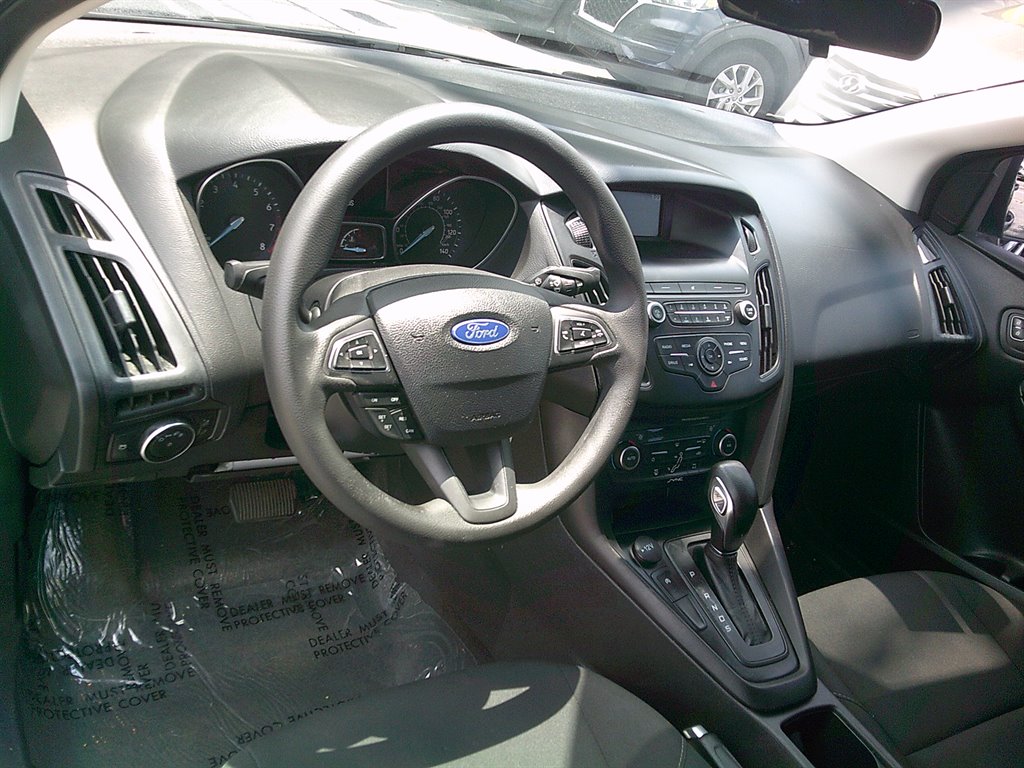 2018 Ford Focus - $11,995
