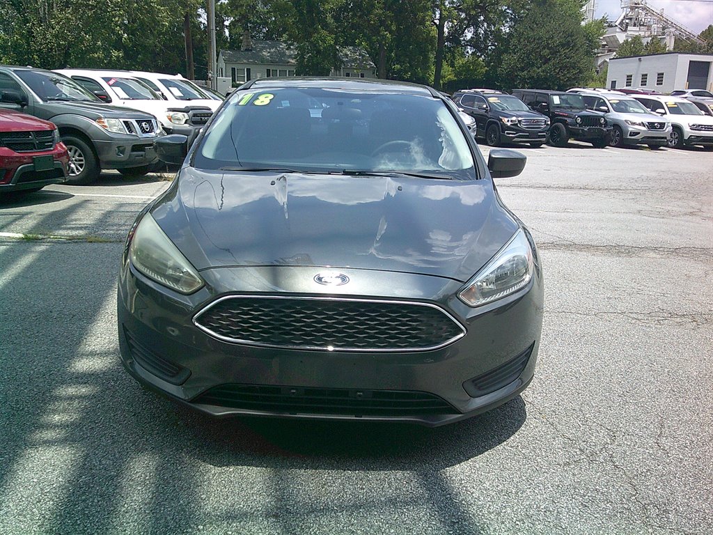 2018 Ford Focus - $11,995