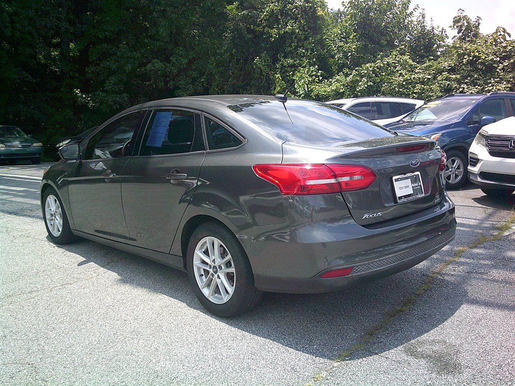 2018 Ford Focus - $11,995