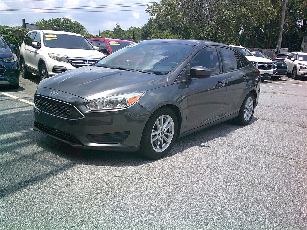 2018 Ford Focus - $11,995