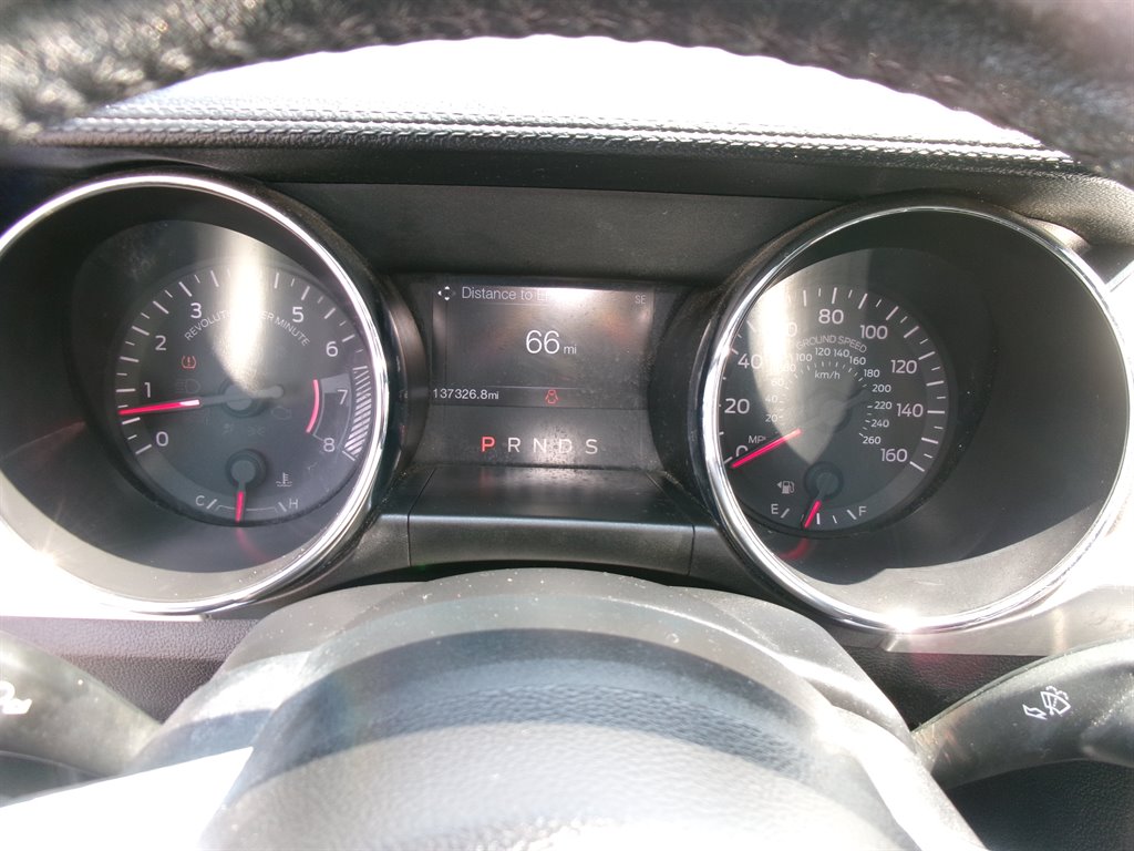 2016 Ford Mustang - $11,995