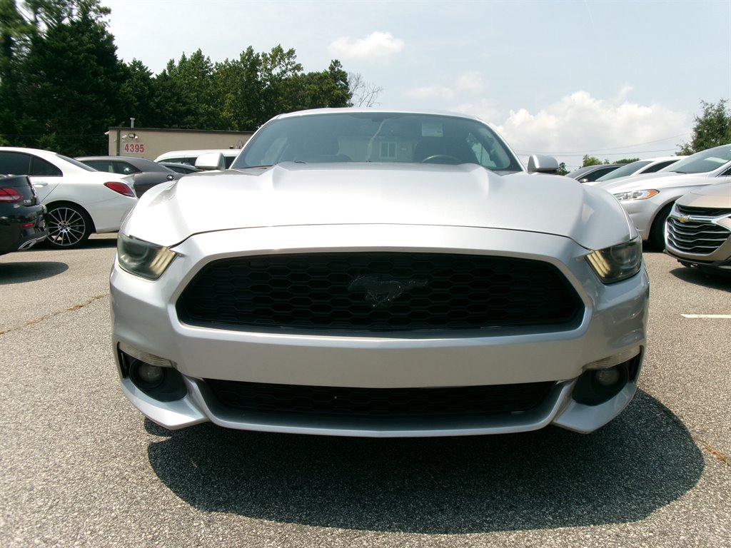 2016 Ford Mustang - $11,995