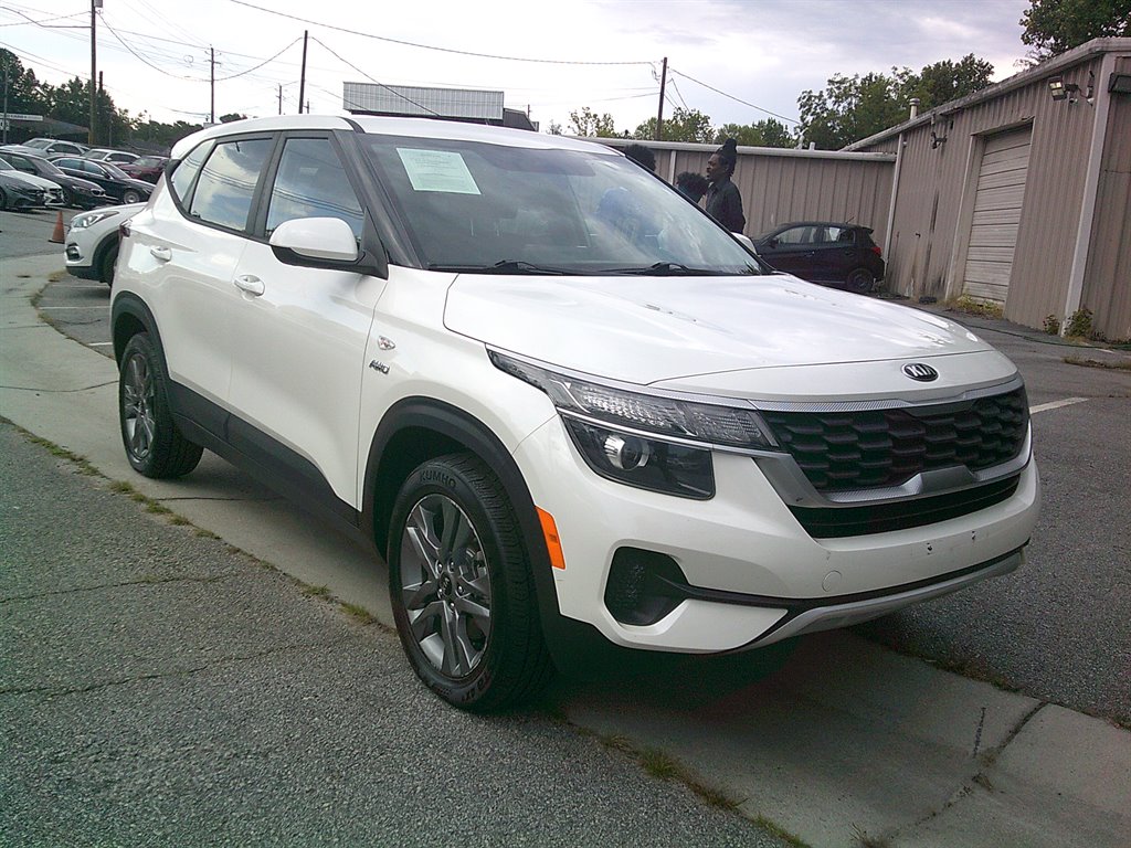 2021 Kia Seltos - $14,995