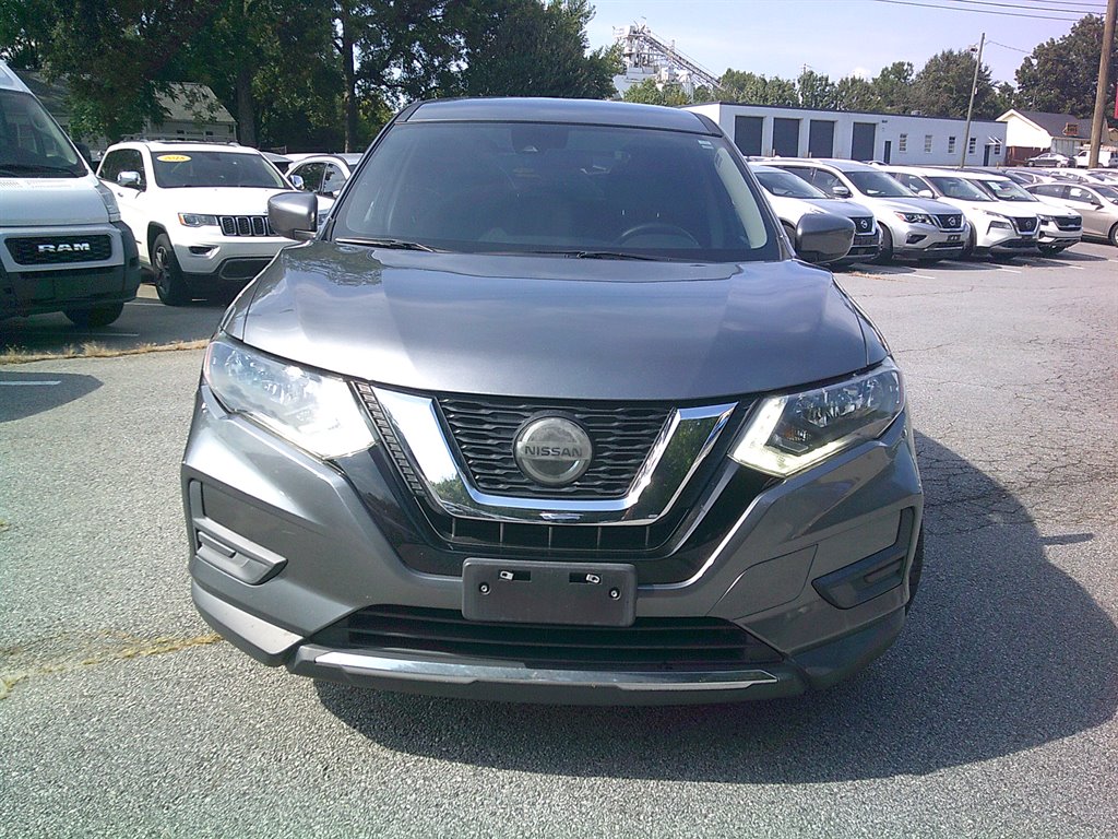 2020 Nissan Rogue - $15,995