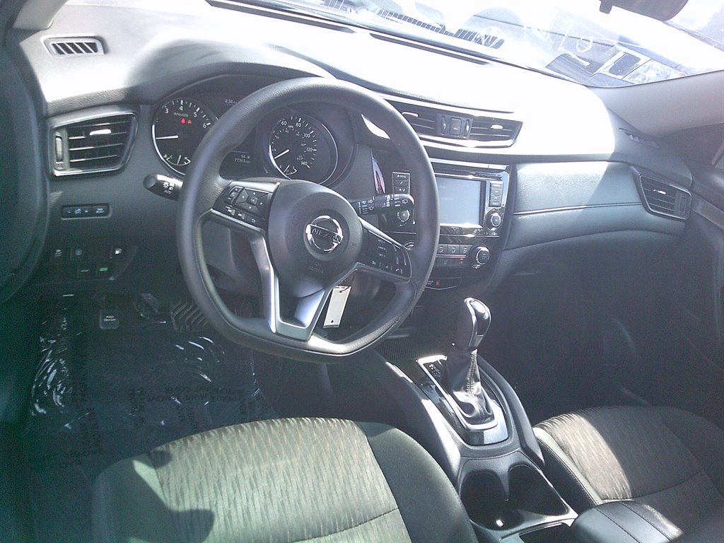 2020 Nissan Rogue - $15,995