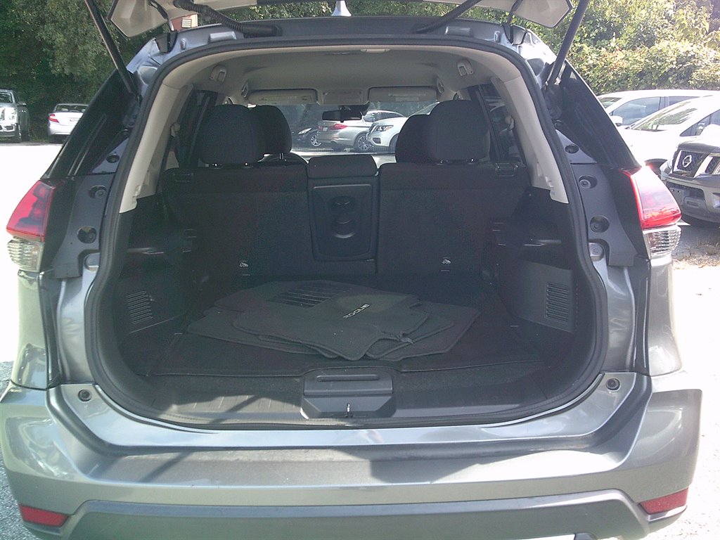 2020 Nissan Rogue - $15,995