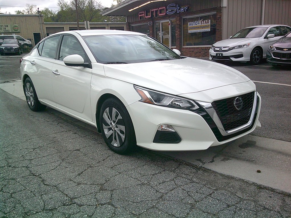 2020 Nissan Altima S photo