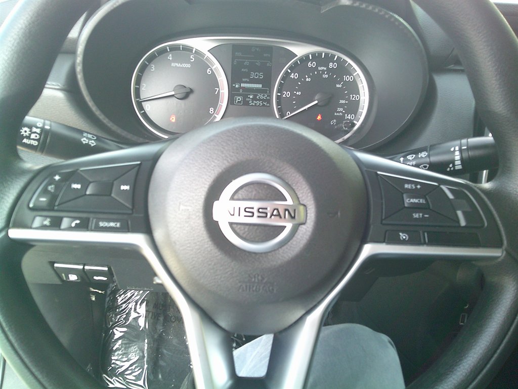 2020 Nissan Versa S photo