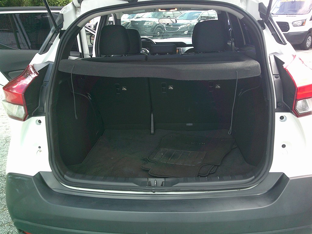 2019 Nissan Kicks S photo