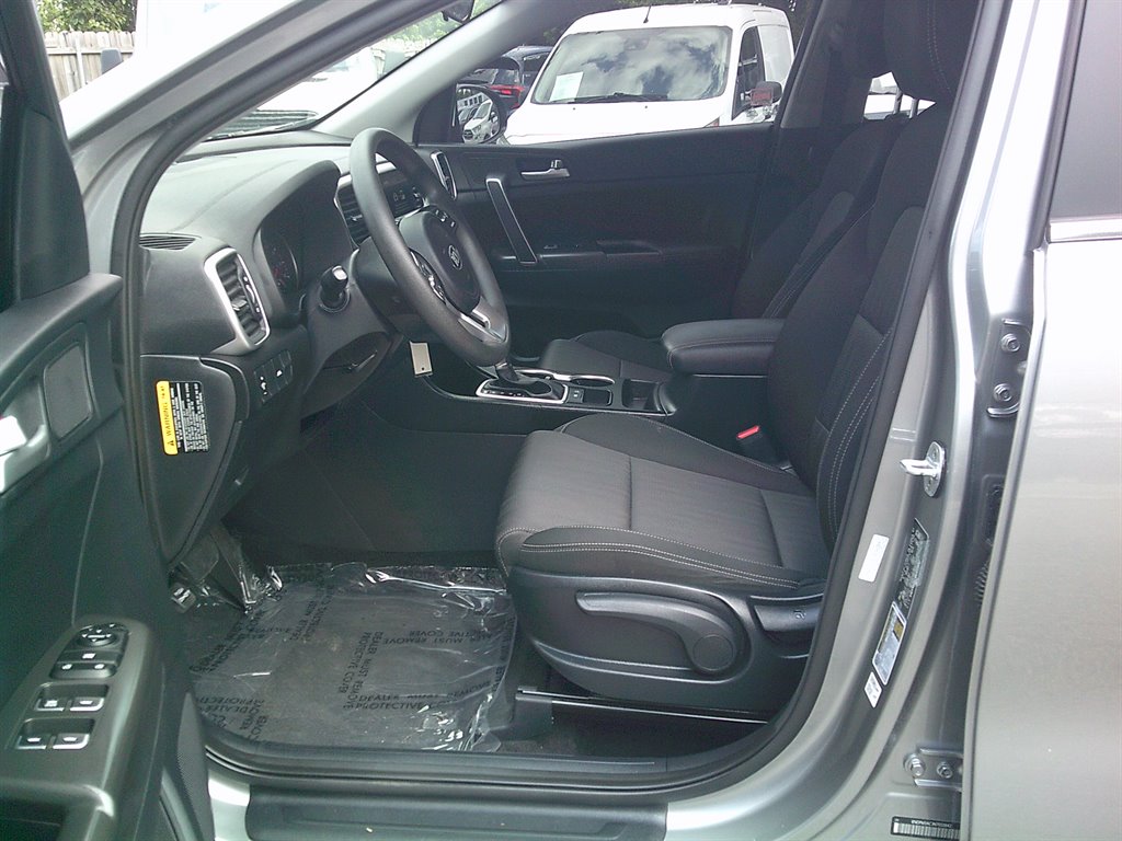 2022 Kia Sportage - $17,995