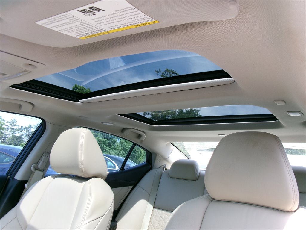 2018 Nissan Maxima - $22,995