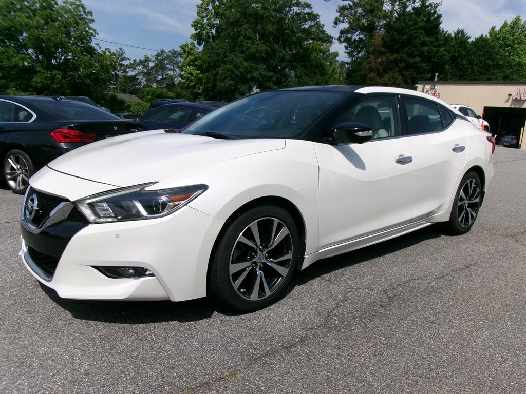 2018 Nissan Maxima - $22,995