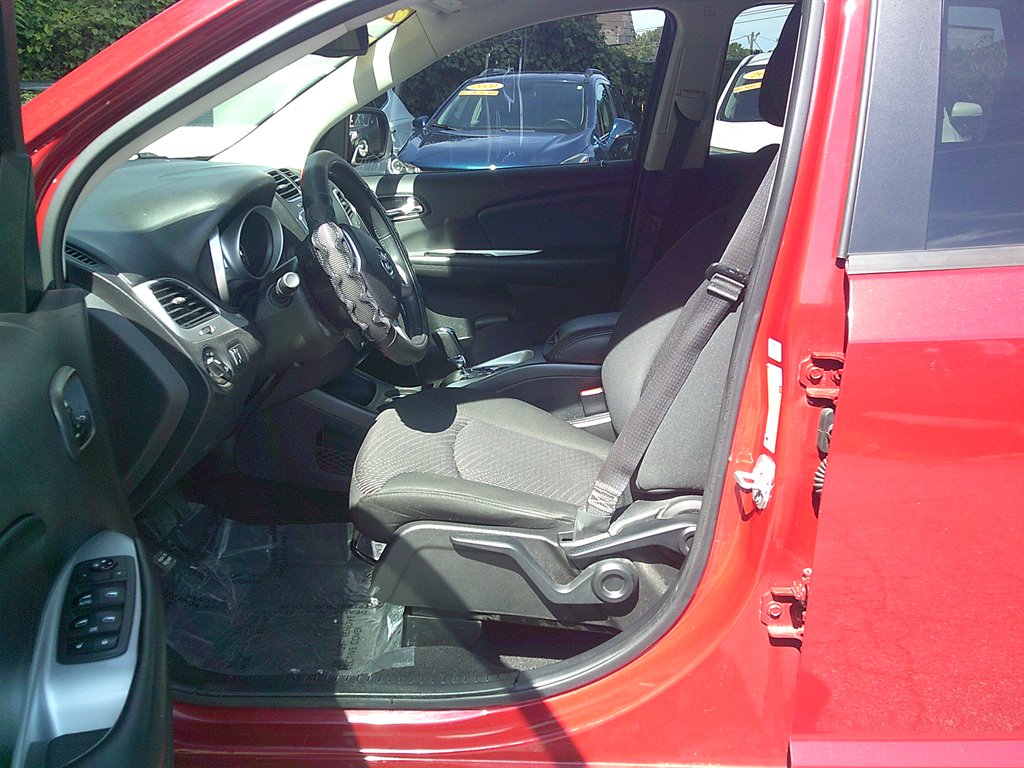 2019 Dodge Journey - $17,995