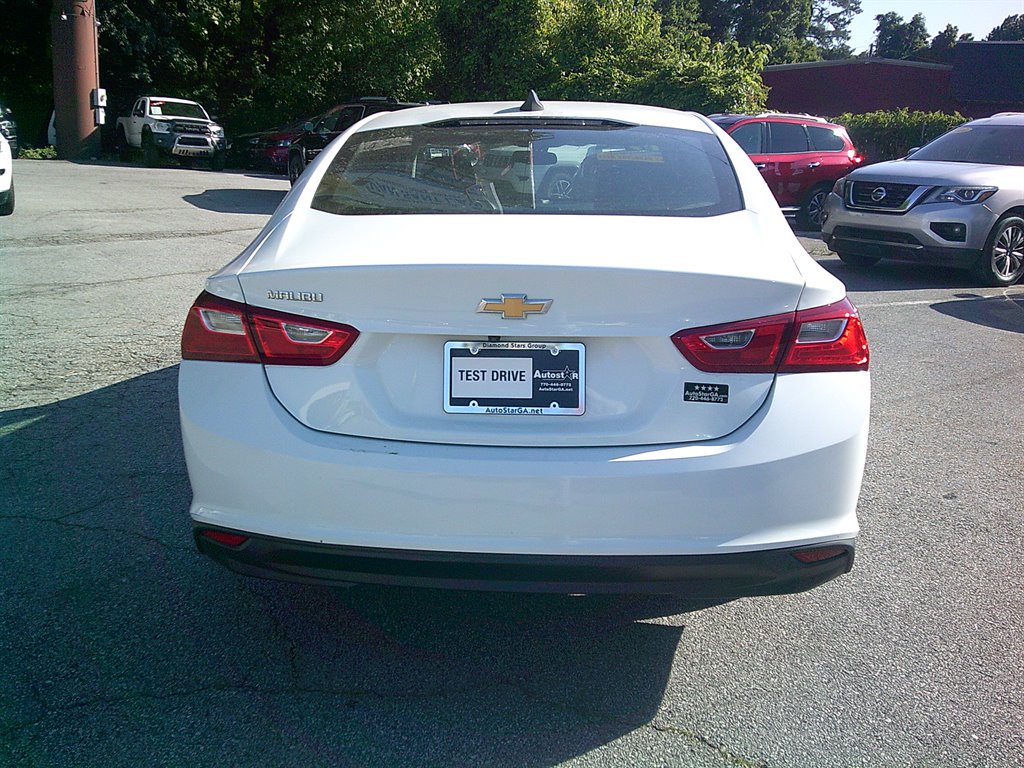 2019 Chevrolet Malibu - $16,995