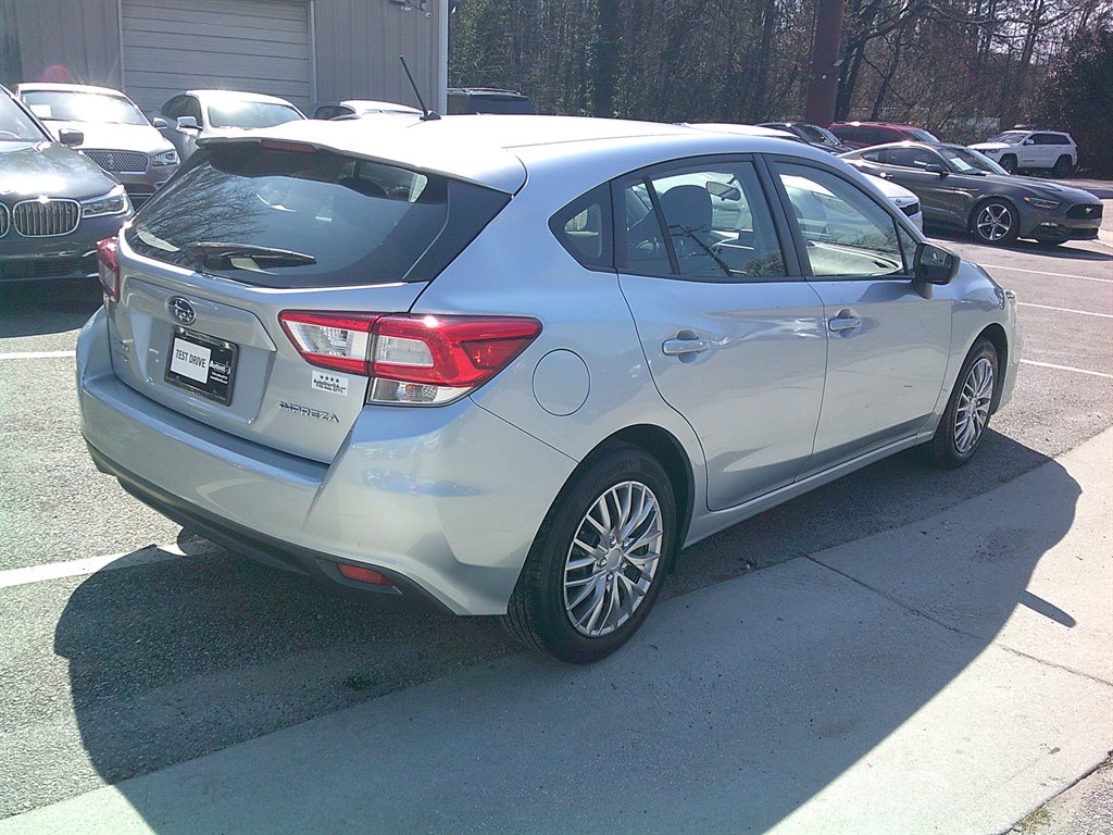 2018 Subaru Impreza - $15,995