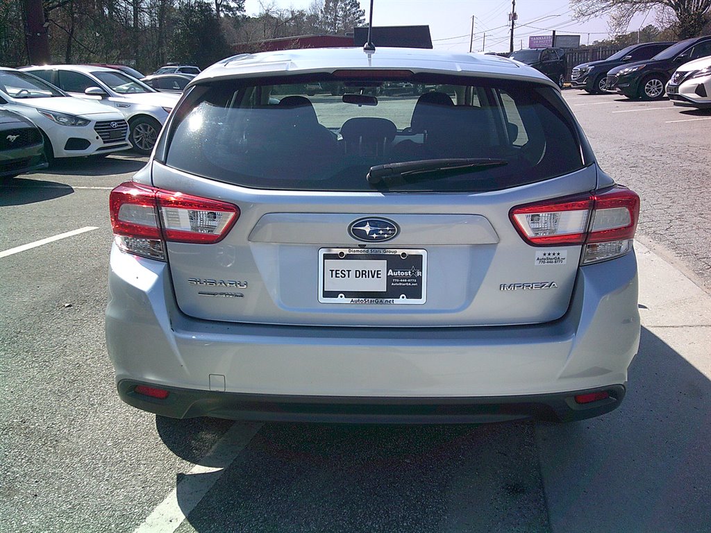 2018 Subaru Impreza - $15,995