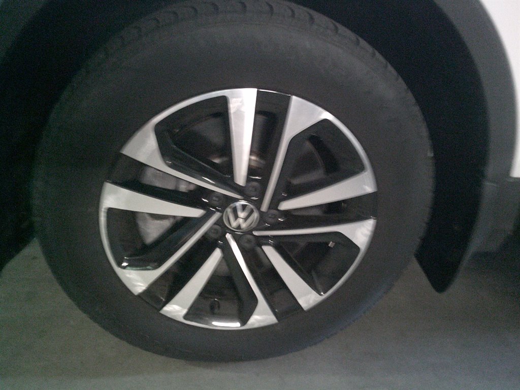 2022 Volkswagen Tiguan - $20,995