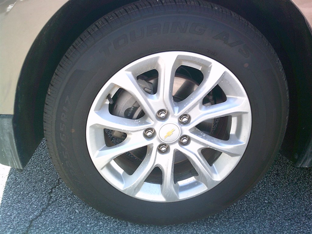 2019 Chevrolet Equinox - $17,995
