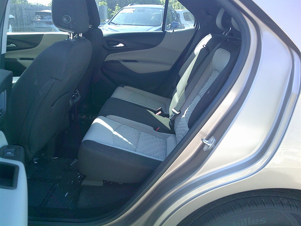 2019 Chevrolet Equinox - $17,995