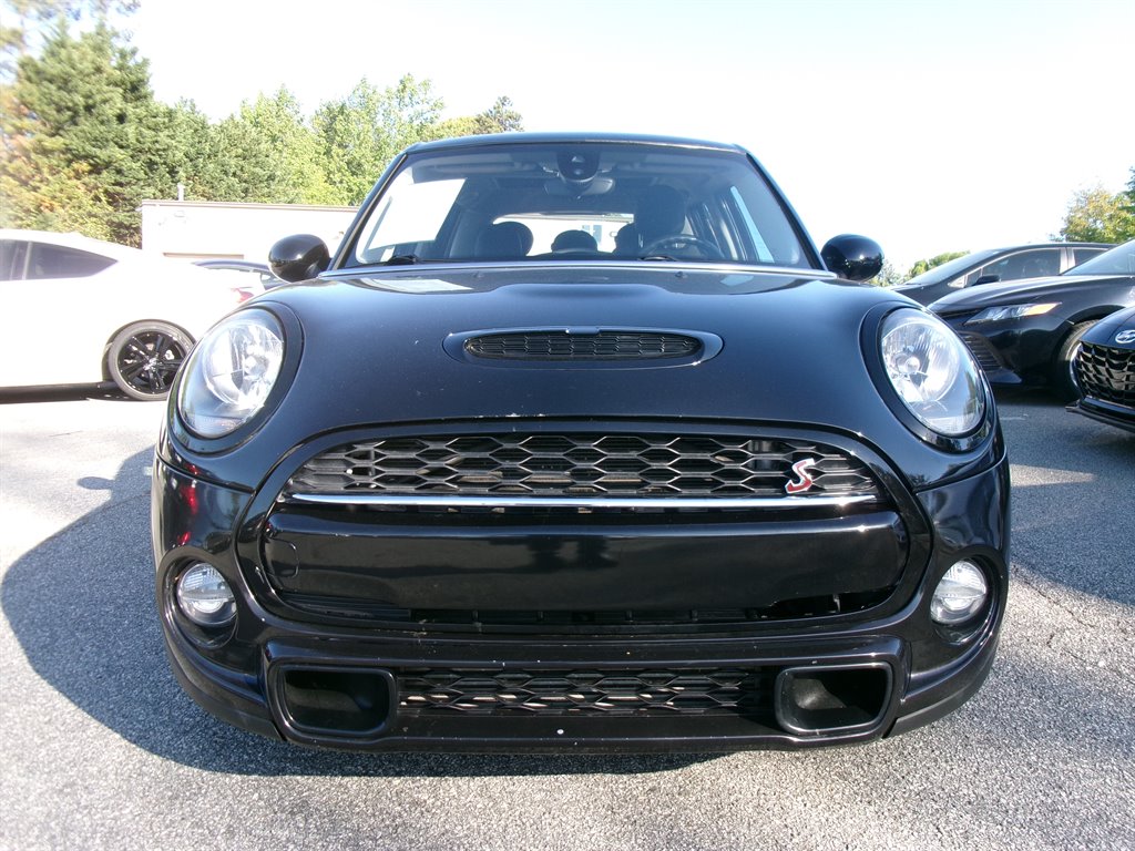 2019 MINI Hardtop - $15,995