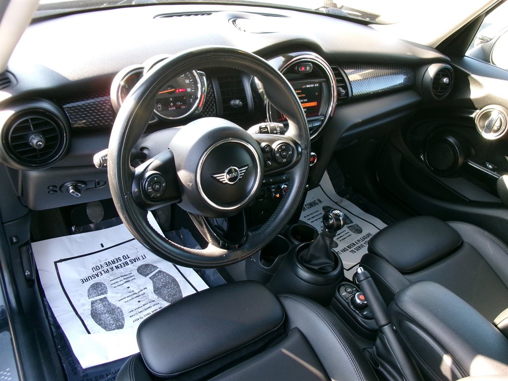 2019 MINI Hardtop - $15,995