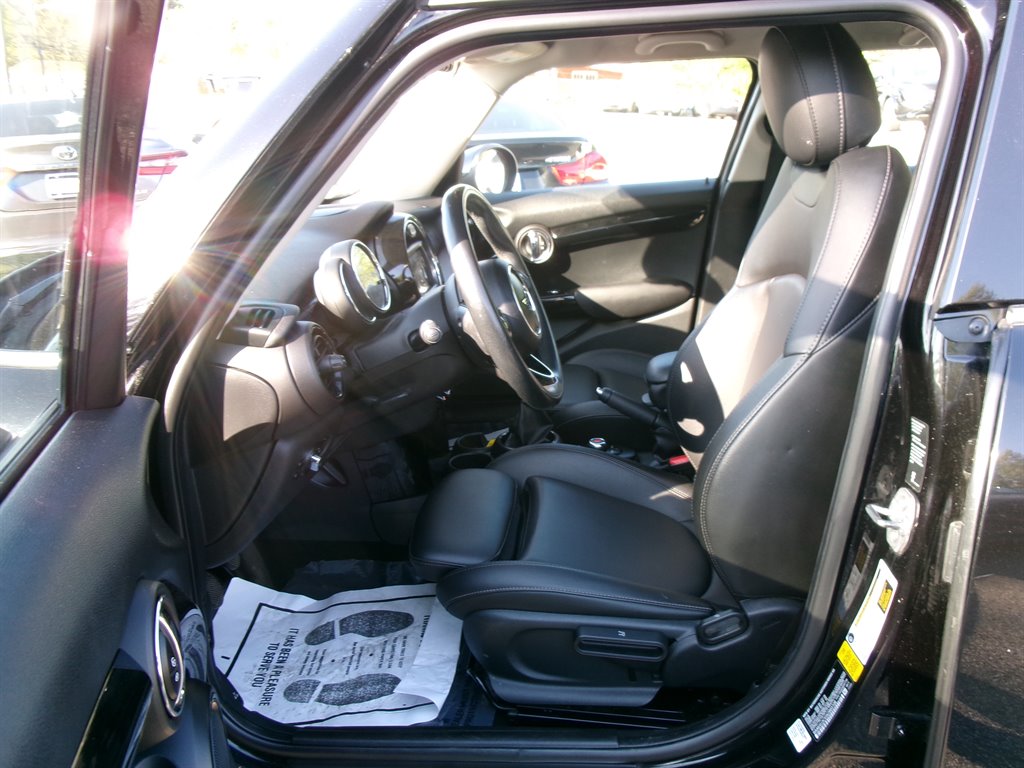 2019 MINI Hardtop - $15,995