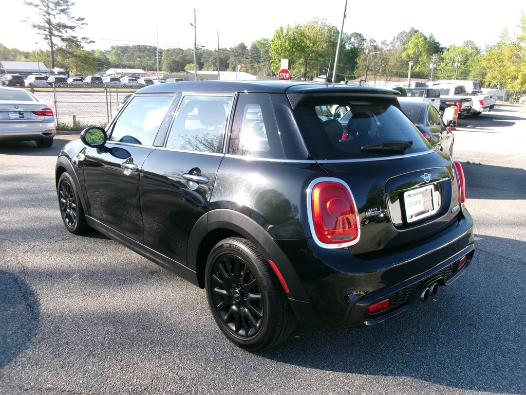 2019 MINI Hardtop - $15,995
