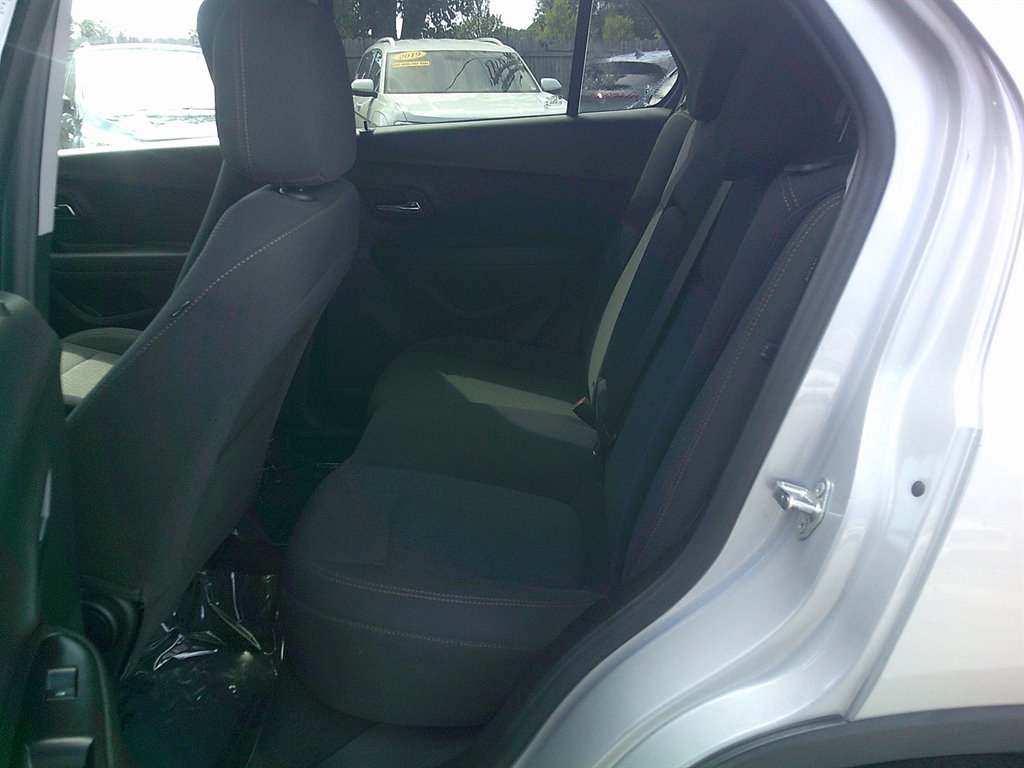 2020 Chevrolet Trax - $15,995