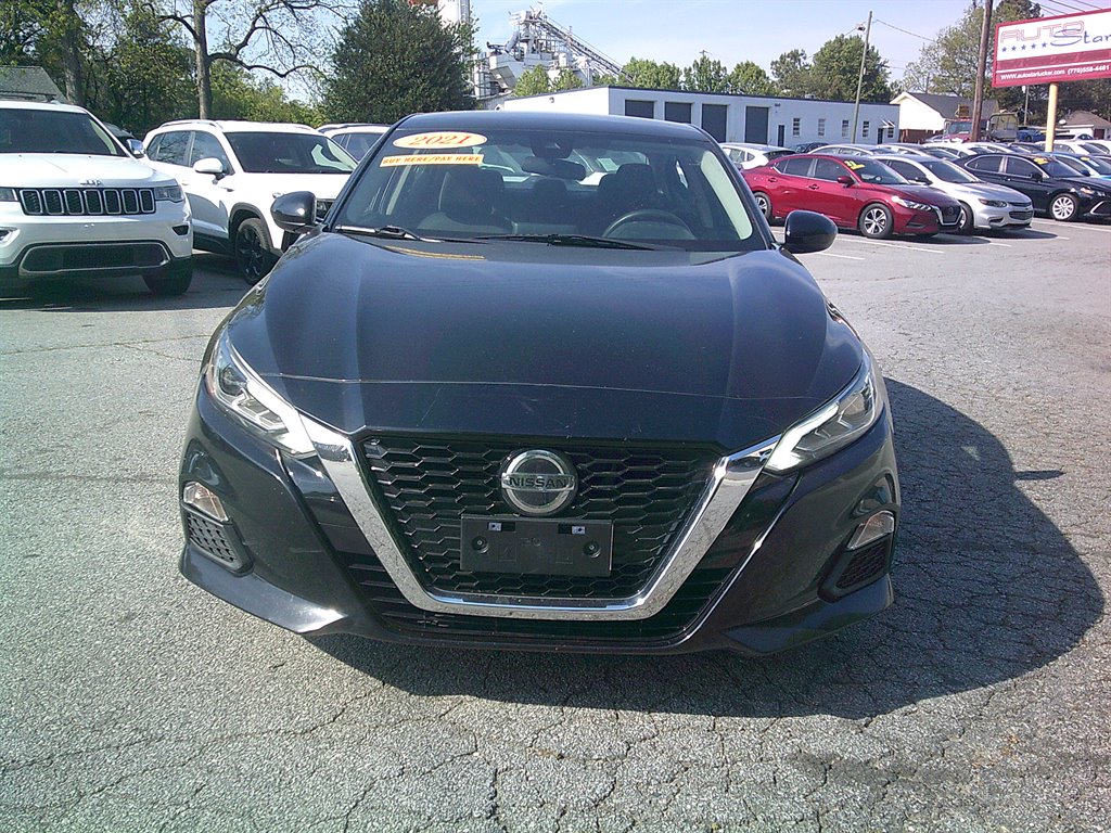 2021 Nissan Altima - $18,995