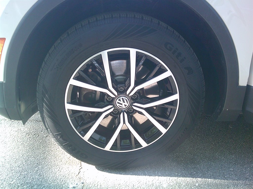 2021 Volkswagen Tiguan - $19,995
