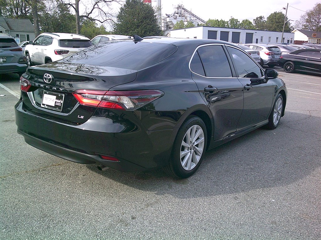2022 Toyota Camry - $19,995