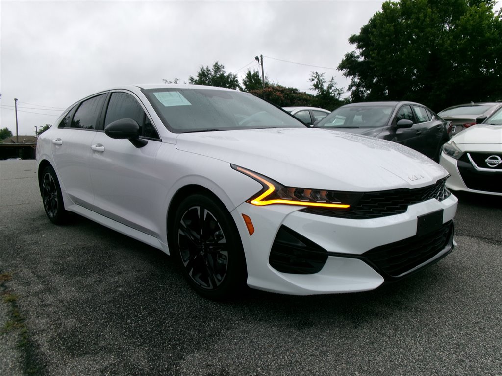 2022 Kia K5 - $22,995