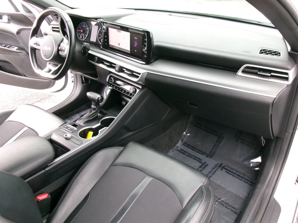 2022 Kia K5 - $22,995