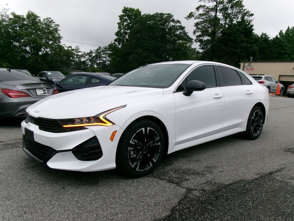 2022 Kia K5 - $22,995