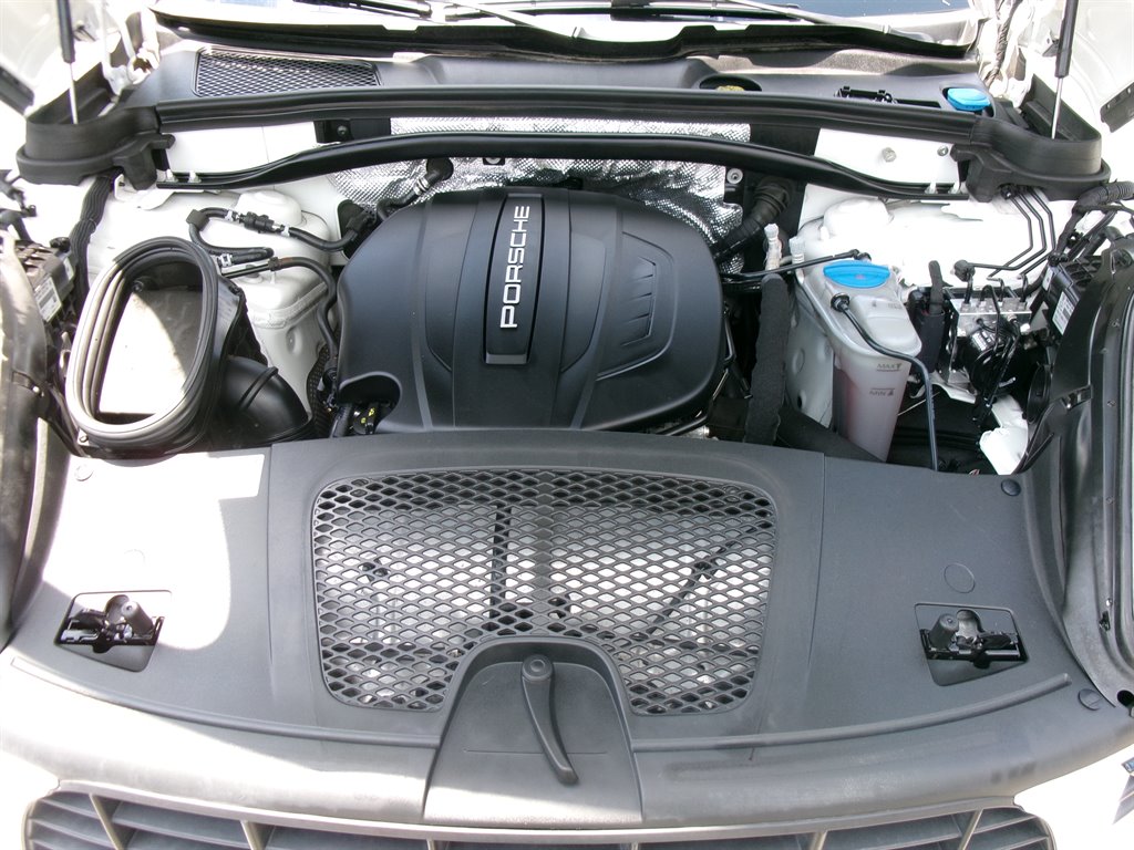 2018 Porsche Macan - $23,995