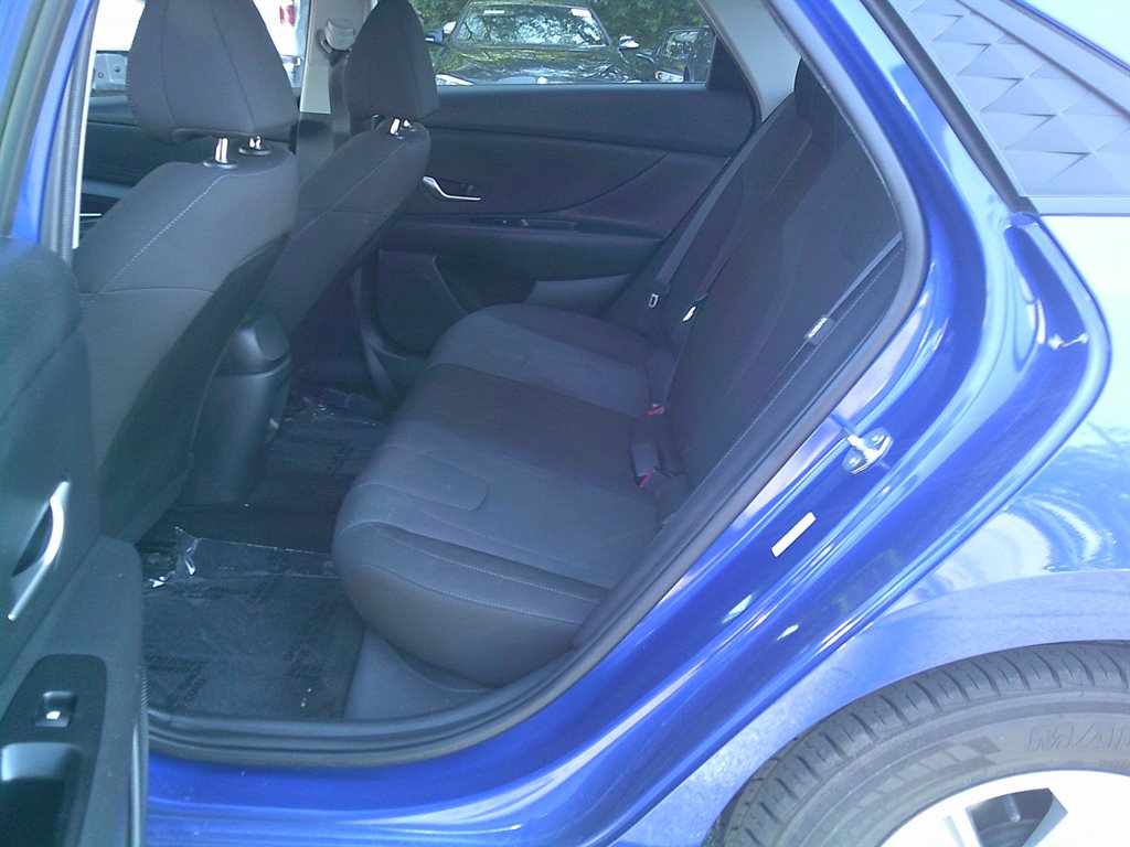 2024 Hyundai Elantra - $17,995