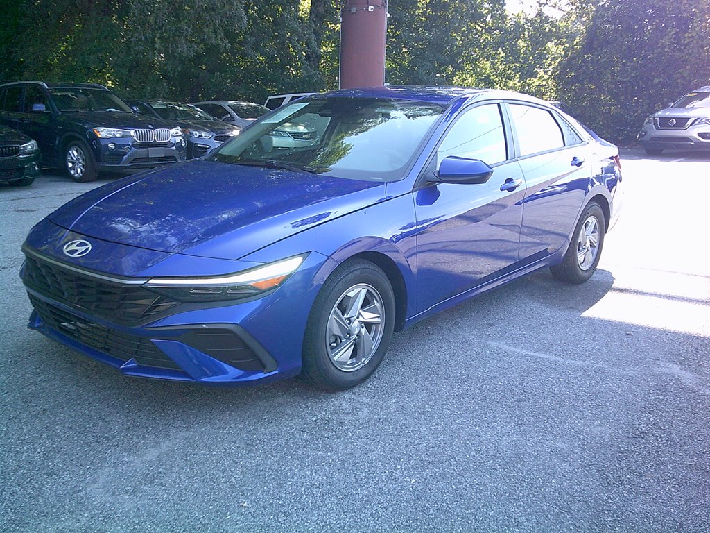 2024 Hyundai Elantra - $17,995