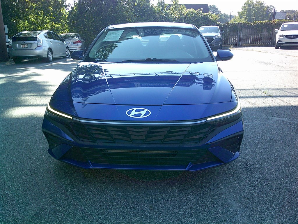 2024 Hyundai Elantra - $17,995
