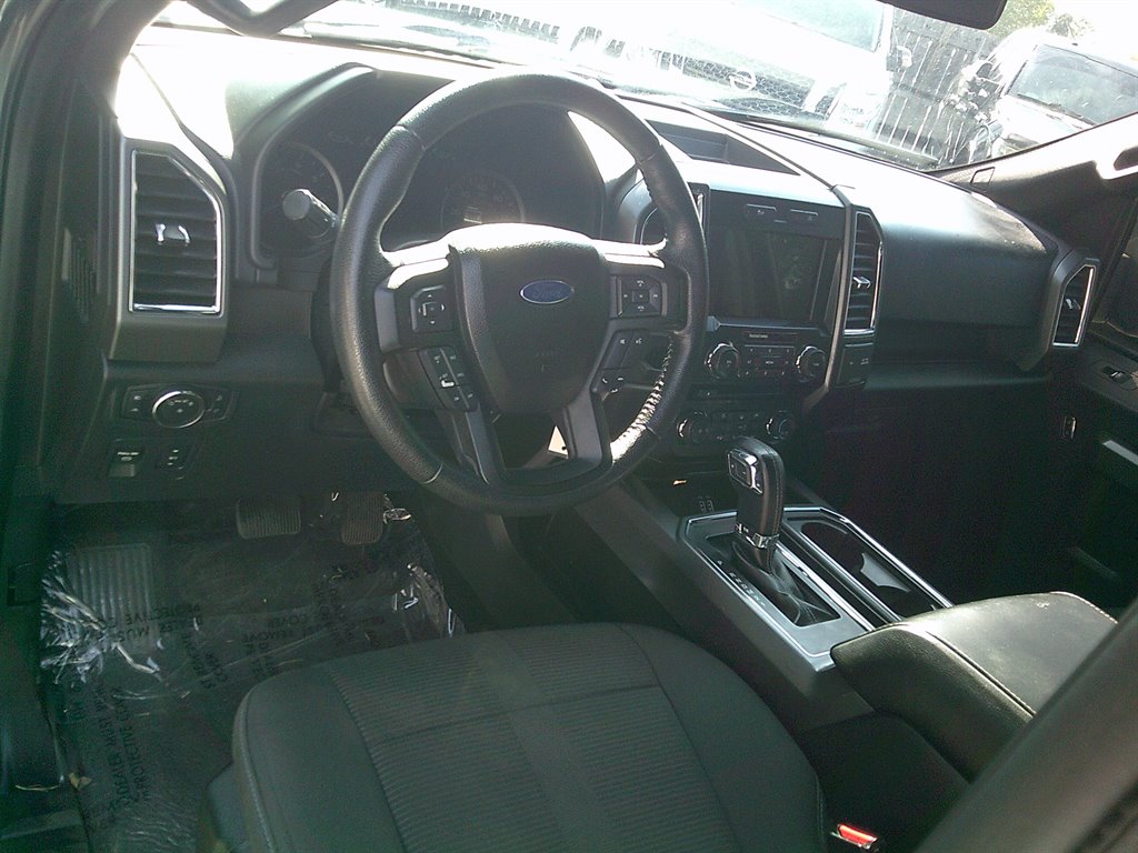 2016 Ford F-150 - $17,995