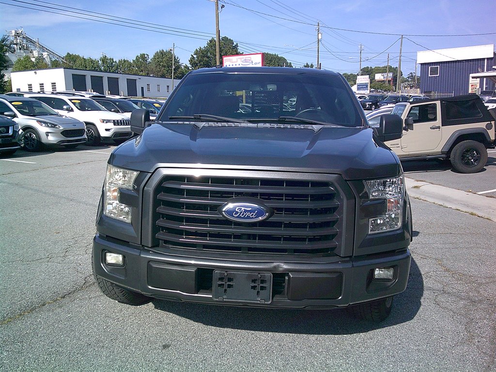 2016 Ford F-150 - $17,995