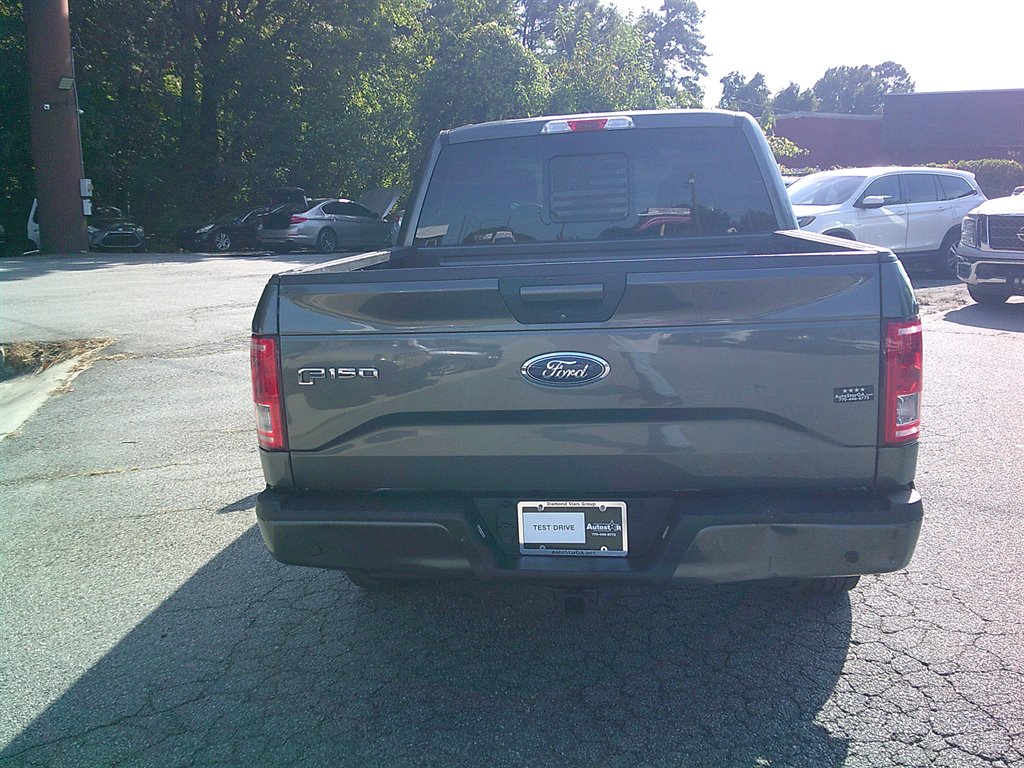 2016 Ford F-150 - $17,995