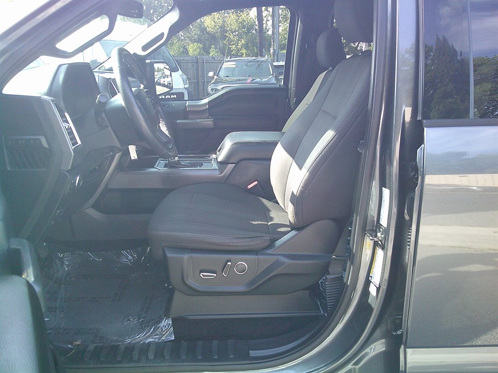 2016 Ford F-150 - $17,995