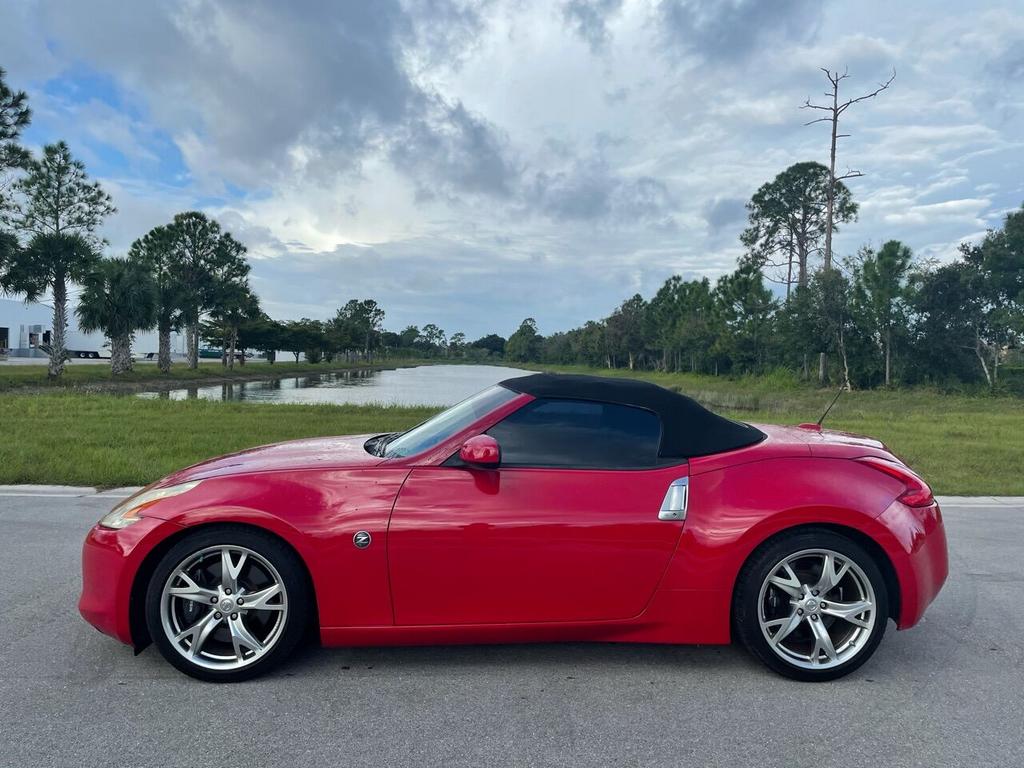 2010 Nissan 370Z - $17,550