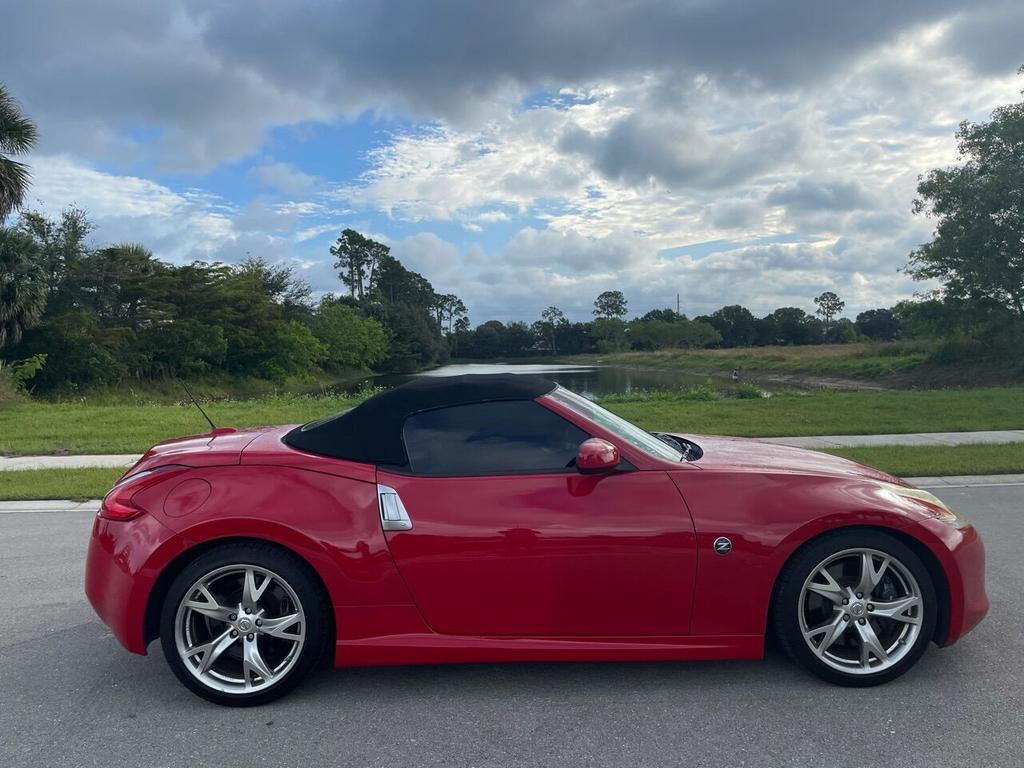 2010 Nissan 370Z - $17,550