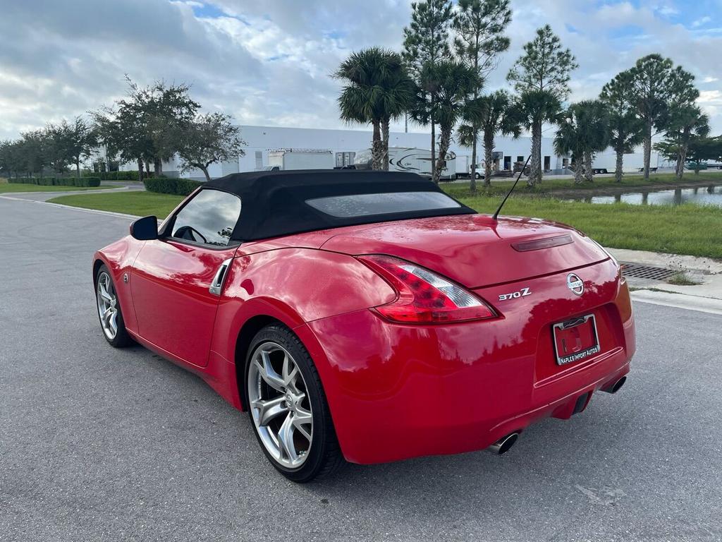 2010 Nissan 370Z - $17,550