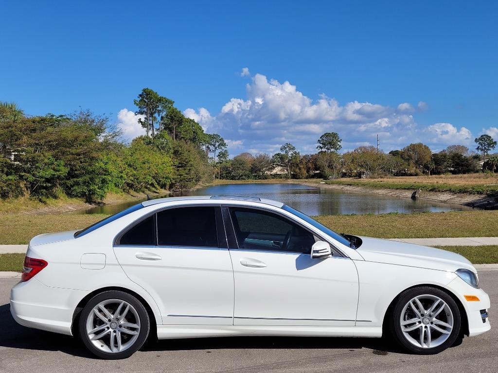 2013 Mercedes-Benz C-Class - $13,650